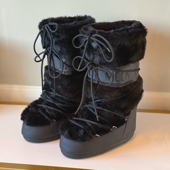 Icon Water Resistant Faux Fur Moon Boot - Picture 4 of 12